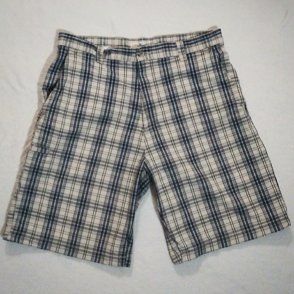 Dockers flat front relaxed fit plaid shorts